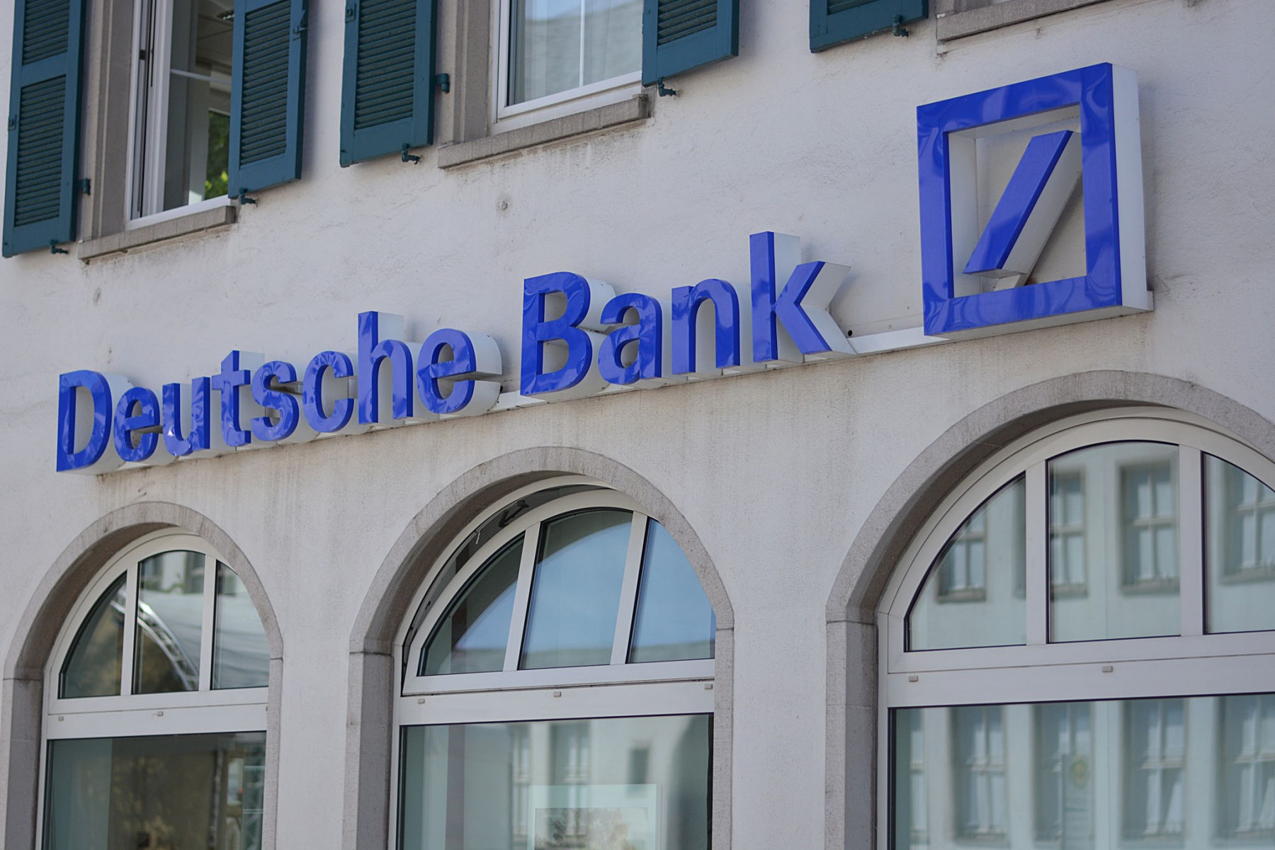 Deutsche Bank Filiale - foto: O24