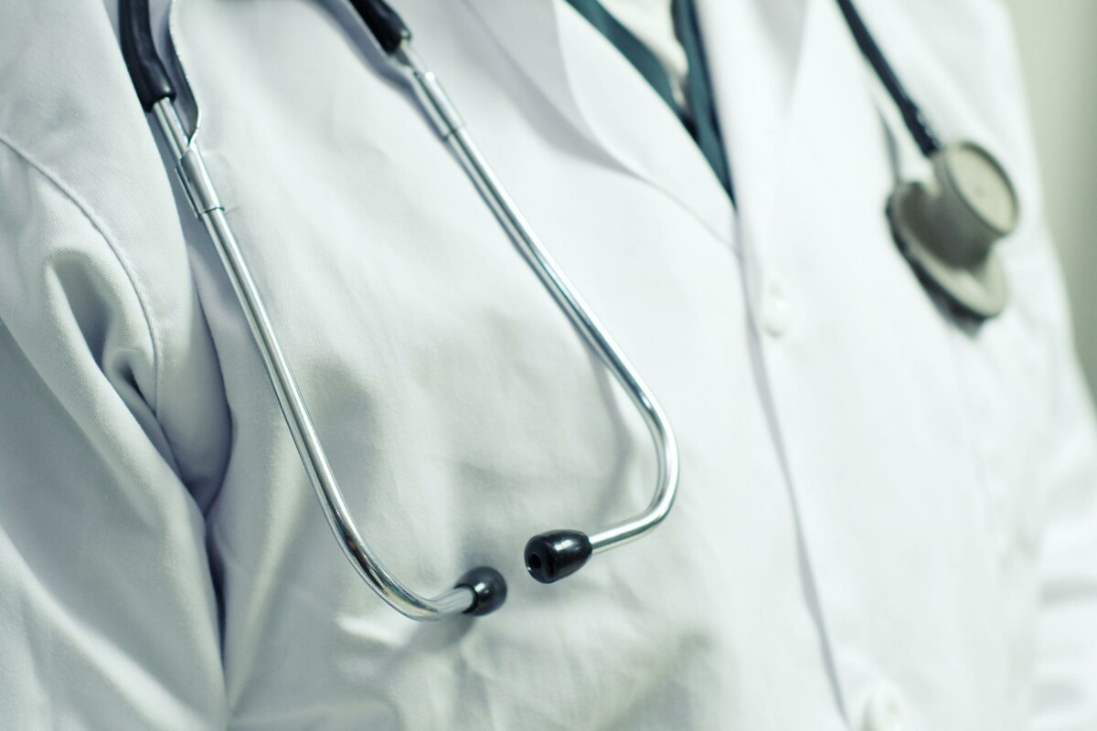 Umfrage zur Gewalt gegen Ärzte kommt zu einem „erschreckenden Ergebnis“ – Ursachenanalye: Fehlanzeige!
