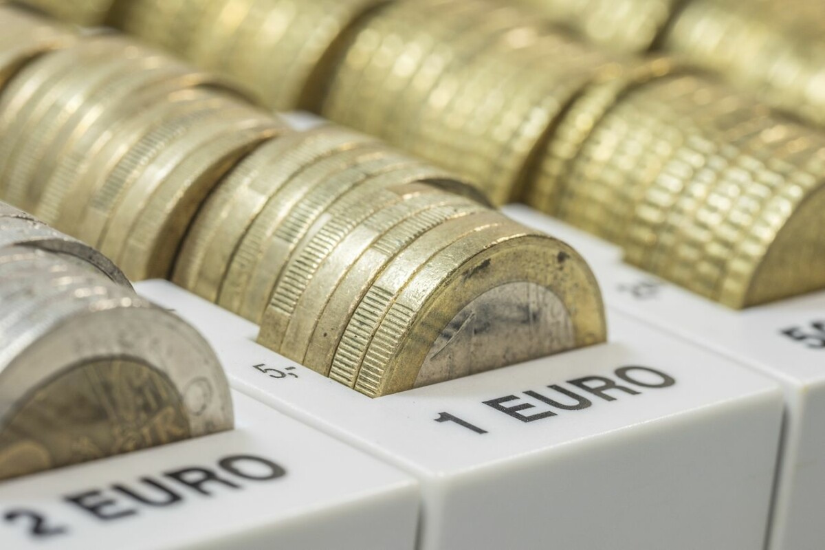 Euro coins, money & banking