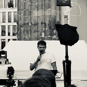 Anklage erweitert: Ballweg muss wieder vor Gericht