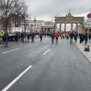 Livestreams: Bauern legen Berlin lahm
