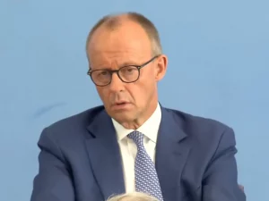 Bundespressekonferenz: Merz fordert „nationale Notlage“ wegen #Solingen