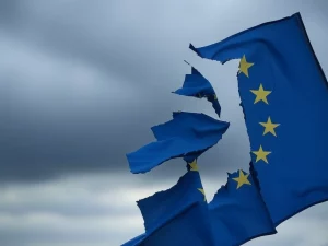 Mehrheit für Auflösung der EU