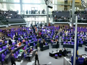 Schuldenbremse: 513 Abgeordnete stimmen mit Ja