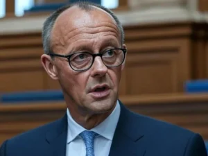 Spinnt Merz? Erst das Geld verbraten, Stagflation fördern, die Wirtschaft ruinieren und dann „mehr arbeiten!“ rufen