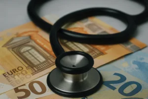 Krankenkassen vor dem Kollaps – DAK-Chef schlägt Alarm