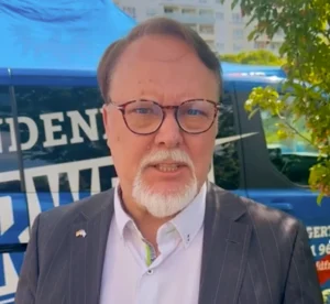 Hetze wegen AfD-Mitgliedschaft: Kollegen stellen Pfleger öffentlich bloß