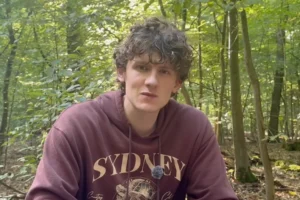 Ahrens: Vom Ghostwriter zum „Führer“-Phantom – ein Fall für die Couch