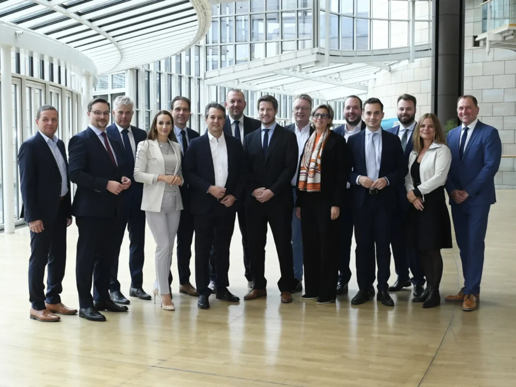 Patrioten im Schulterschluss – AfD und FPÖ eröffnen neue Allianz in Düsseldorf