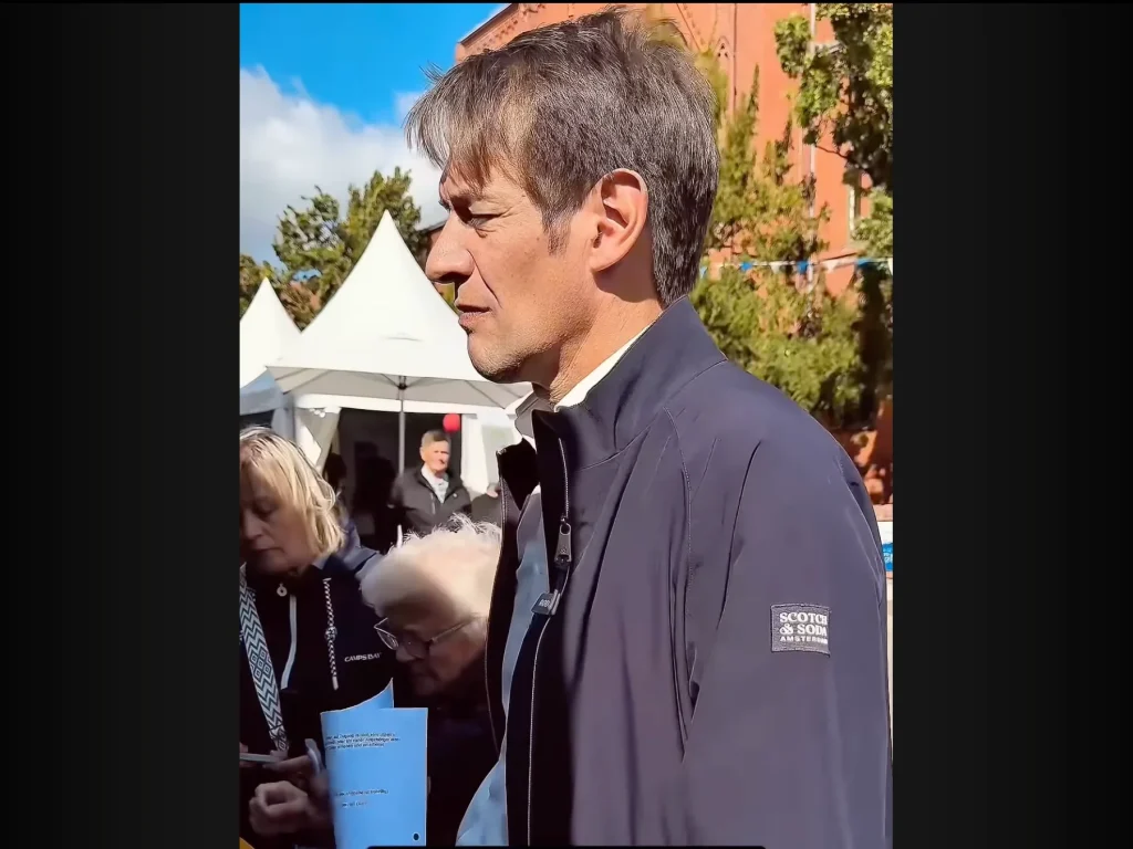 Verfassungsschutz-Beamter beleidigt AfD-Abgeordneten Frömming vor laufender Kamera