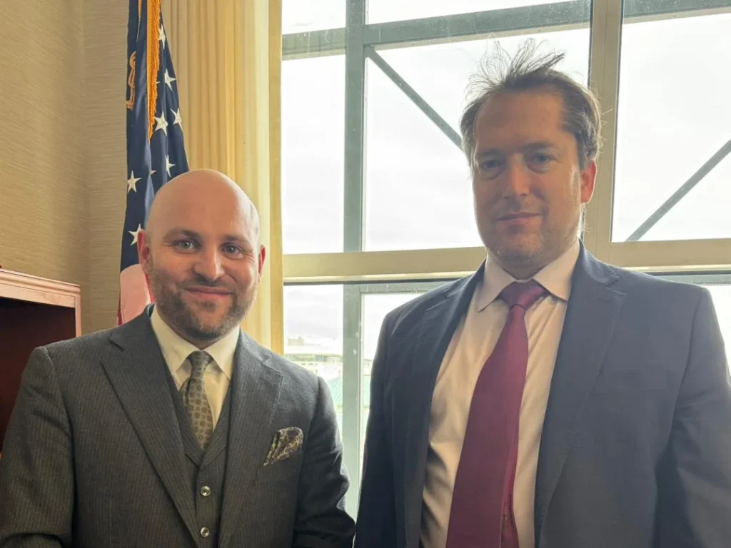 Mainstream schäumt: AfD lädt Republikaner nach Berlin ein