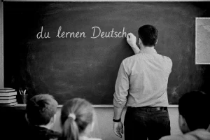 Berliner Gymnasien: Deutsche Literatur in einfacher Sprache.