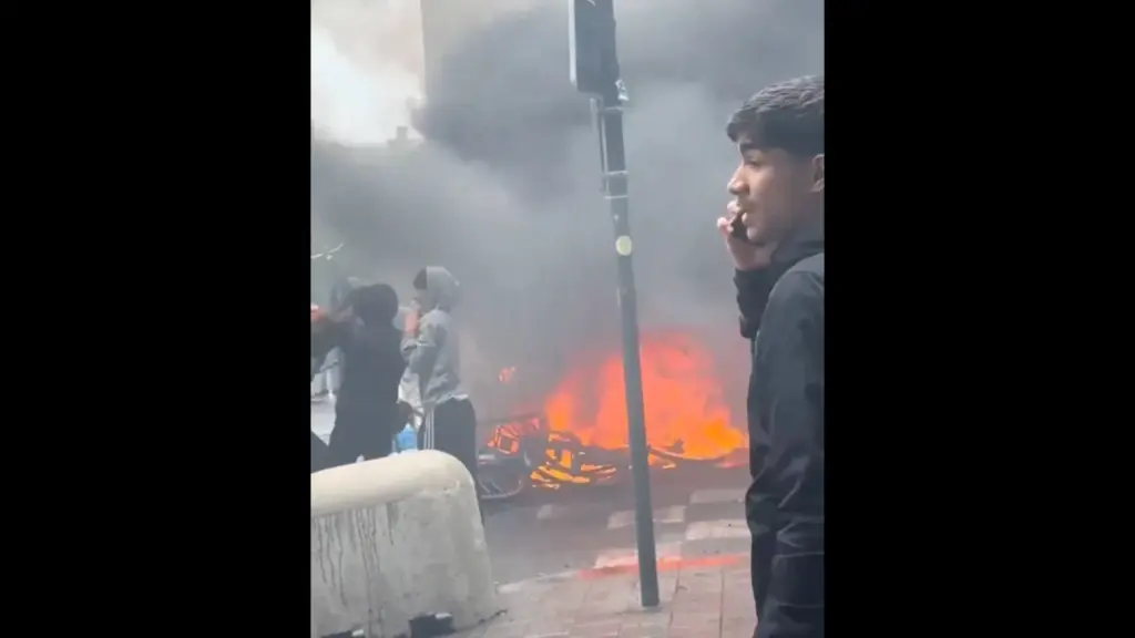 Migranten-Krawalle in Brüssel: „Studentenproteste“ als Deckmantel für Vandalismus in der EU-Hauptstadt